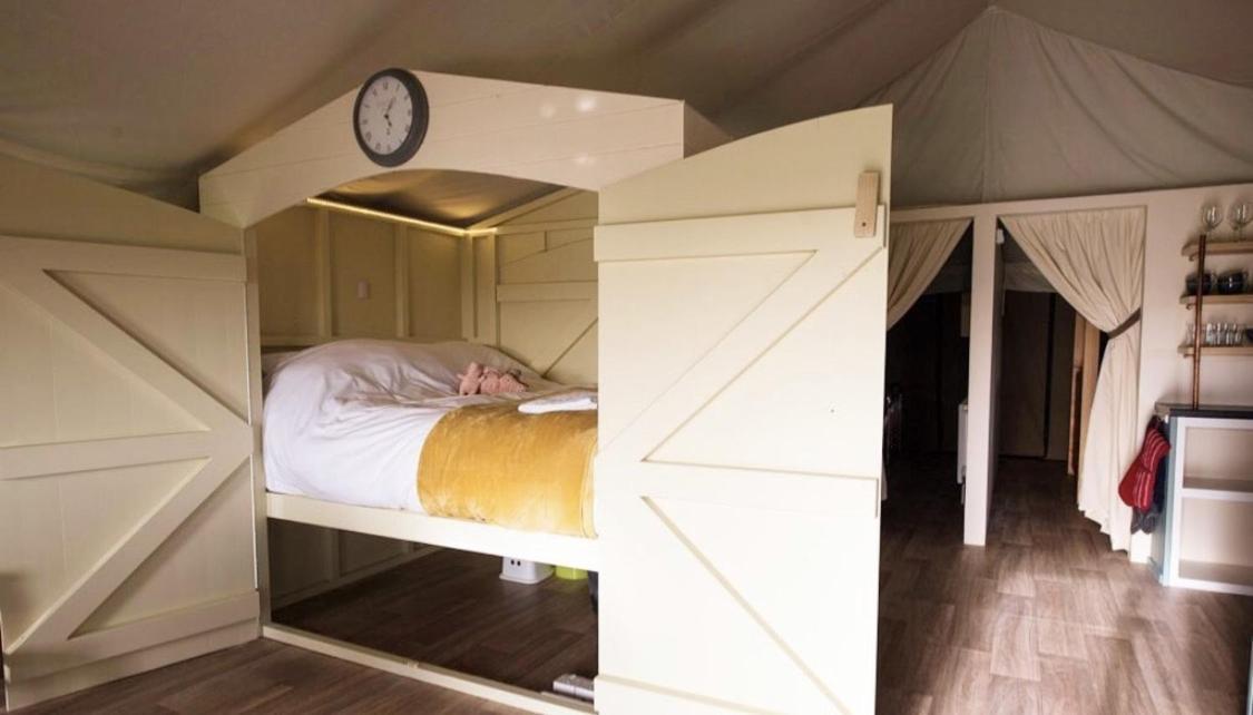 Midleydown Luxury Glamping Hotel Ексетър Екстериор снимка
